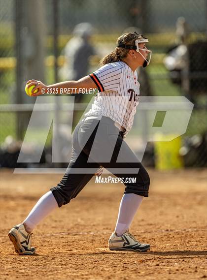 Thumbnail 1 in Hastings vs. Grand Island photogallery.