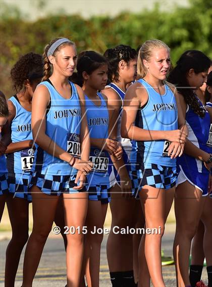 Thumbnail 3 in NEISD Invitational photogallery.