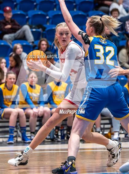 Thumbnail 2 in Parowan vs. Kanab (UHSAA 2A Quarterfinal) photogallery.