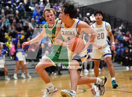 Thumbnail 1 in Richland @ Tahoma (WIAA 4A Round 1) photogallery.