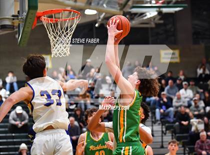Thumbnail 2 in Richland @ Tahoma (WIAA 4A Round 1) photogallery.
