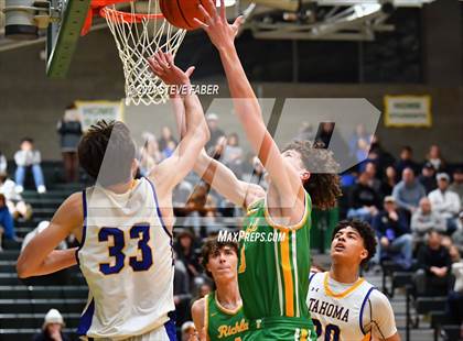 Thumbnail 1 in Richland @ Tahoma (WIAA 4A Round 1) photogallery.