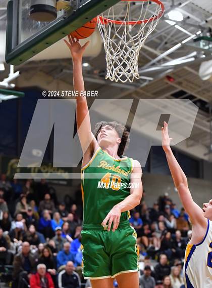Thumbnail 1 in Richland @ Tahoma (WIAA 4A Round 1) photogallery.