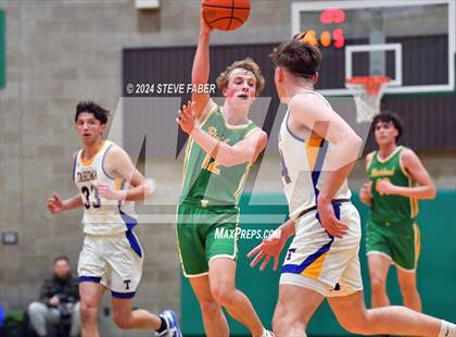 Thumbnail 1 in Richland @ Tahoma (WIAA 4A Round 1) photogallery.