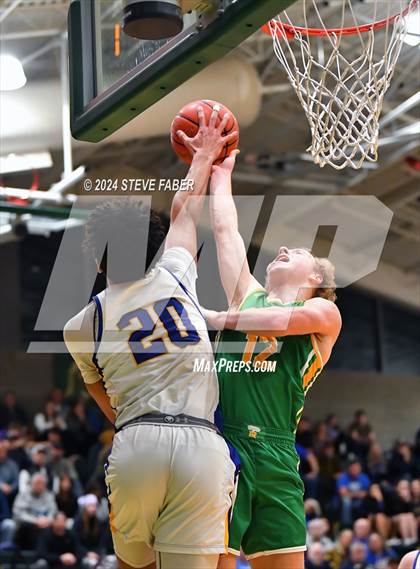 Thumbnail 2 in Richland @ Tahoma (WIAA 4A Round 1) photogallery.