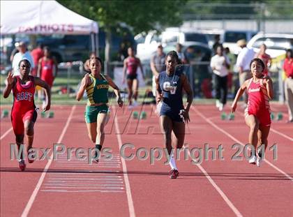 Thumbnail 2 in CIF CS Yosemite Area Finals (100m Dash) photogallery.