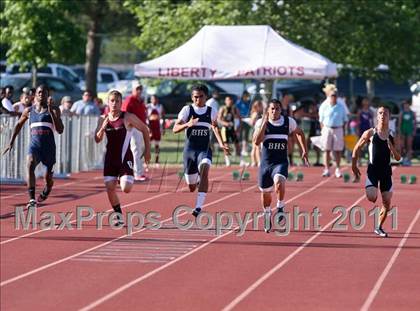 Thumbnail 1 in CIF CS Yosemite Area Finals (100m Dash) photogallery.