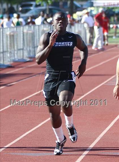 Thumbnail 2 in CIF CS Yosemite Area Finals (100m Dash) photogallery.