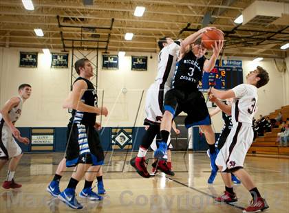 Thumbnail 2 in Nicholas County vs Ludlow (Lloyd Memorial Tournament) photogallery.