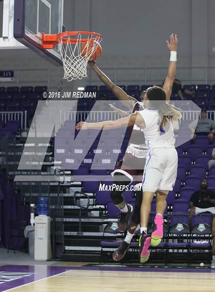 Thumbnail 1 in St. Anthony vs. Hillcrest Prep (City of Palms Classic) photogallery.