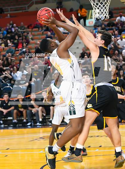 Thumbnail 2 in Salpointe Catholic vs. Peoria (AIA 4A Final) photogallery.