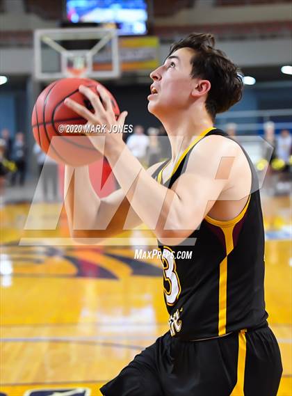 Thumbnail 1 in Salpointe Catholic vs. Peoria (AIA 4A Final) photogallery.