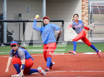 Thumbnail 3 in Rowlett vs. Cooper (Dallas ISD Invitational) photogallery.
