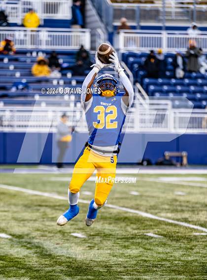 Thumbnail 1 in James Madison @ Oscar Smith  (VHSL Class 6 Final) photogallery.