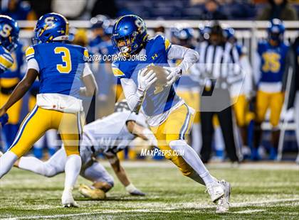 Thumbnail 3 in James Madison @ Oscar Smith  (VHSL Class 6 Final) photogallery.