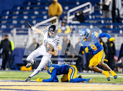 Thumbnail 3 in James Madison @ Oscar Smith  (VHSL Class 6 Final) photogallery.