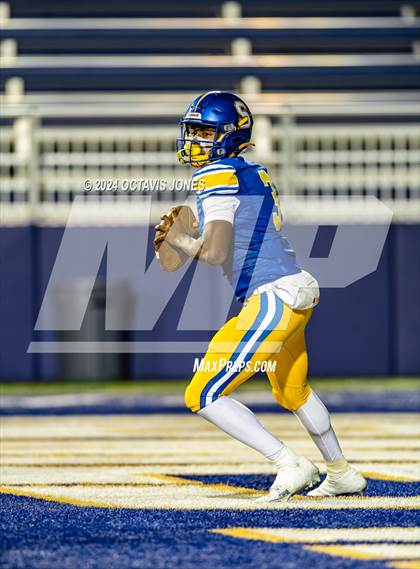 Thumbnail 3 in James Madison @ Oscar Smith  (VHSL Class 6 Final) photogallery.