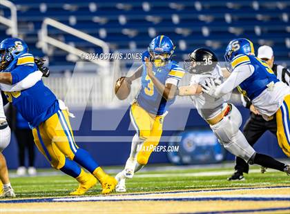 Thumbnail 3 in James Madison @ Oscar Smith  (VHSL Class 6 Final) photogallery.