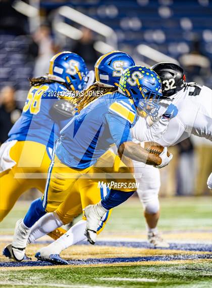 Thumbnail 2 in James Madison @ Oscar Smith  (VHSL Class 6 Final) photogallery.