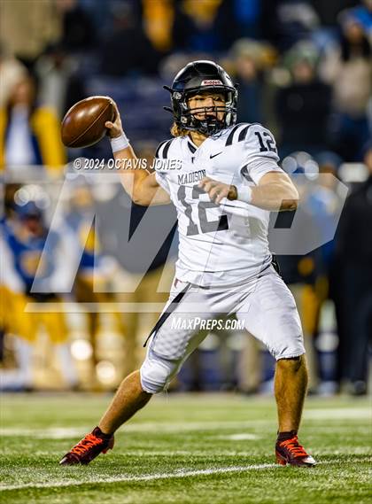 Thumbnail 2 in James Madison @ Oscar Smith  (VHSL Class 6 Final) photogallery.