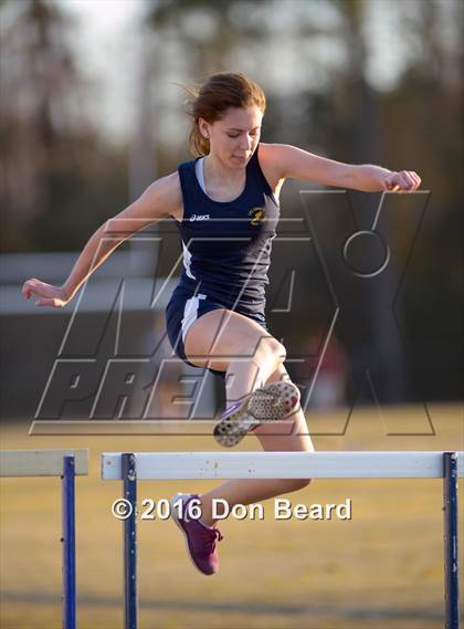 Thumbnail 1 in CFV Girls Track Meet photogallery.