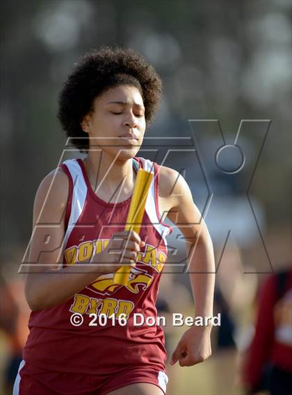 Thumbnail 3 in CFV Girls Track Meet photogallery.