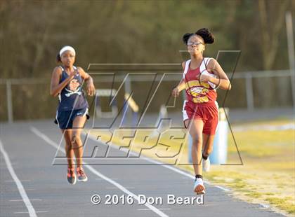 Thumbnail 2 in CFV Girls Track Meet photogallery.