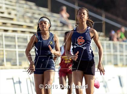 Thumbnail 2 in CFV Girls Track Meet photogallery.