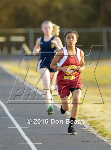 Thumbnail 1 in CFV Girls Track Meet photogallery.