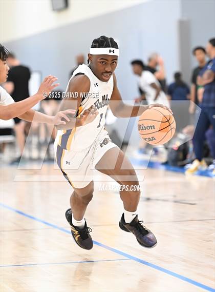 Thumbnail 2 in Birmingham v Oakland Tech (Cali Live Event Tournament) photogallery.