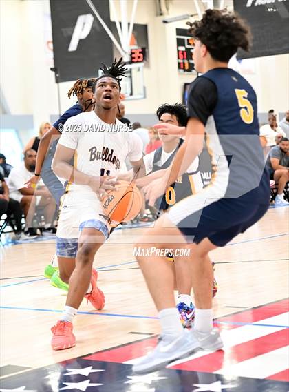 Thumbnail 1 in Birmingham v Oakland Tech (Cali Live Event Tournament) photogallery.