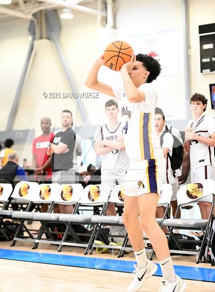Thumbnail 3 in Birmingham v Oakland Tech (Cali Live Event Tournament) photogallery.