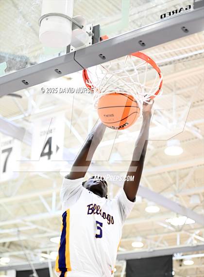 Thumbnail 3 in Birmingham v Oakland Tech (Cali Live Event Tournament) photogallery.
