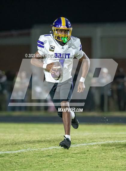 Thumbnail 2 in Jack Britt @ Seventy-First photogallery.
