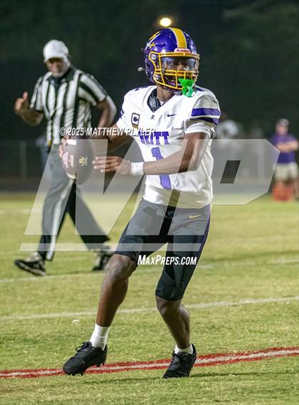 Thumbnail 1 in Jack Britt @ Seventy-First photogallery.