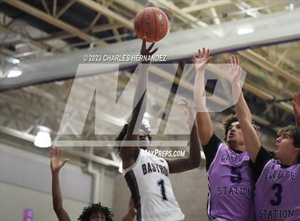 Thumbnail 1 in Bastrop @ College Station photogallery.