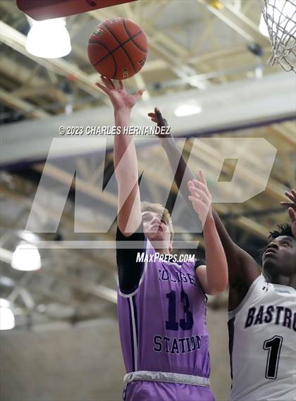 Thumbnail 1 in Bastrop @ College Station photogallery.