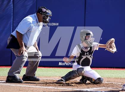 Thumbnail 3 in Caruthers vs. Boron (CIF CS Division 5 Championships) photogallery.