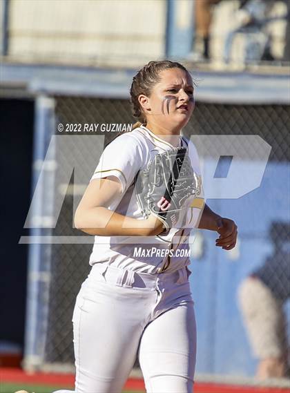 Thumbnail 2 in Caruthers vs. Boron (CIF CS Division 5 Championships) photogallery.