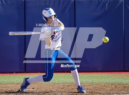 Thumbnail 3 in Caruthers vs. Boron (CIF CS Division 5 Championships) photogallery.