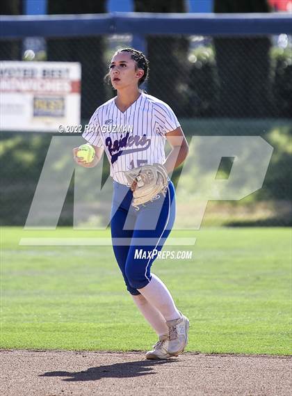 Thumbnail 1 in Caruthers vs. Boron (CIF CS Division 5 Championships) photogallery.
