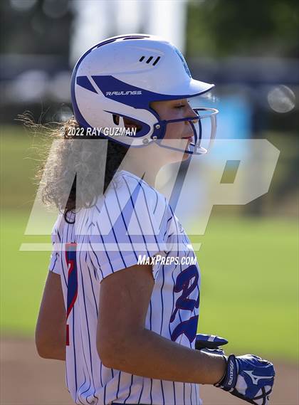 Thumbnail 3 in Caruthers vs. Boron (CIF CS Division 5 Championships) photogallery.