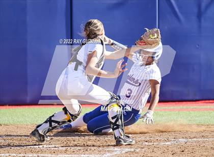 Thumbnail 3 in Caruthers vs. Boron (CIF CS Division 5 Championships) photogallery.