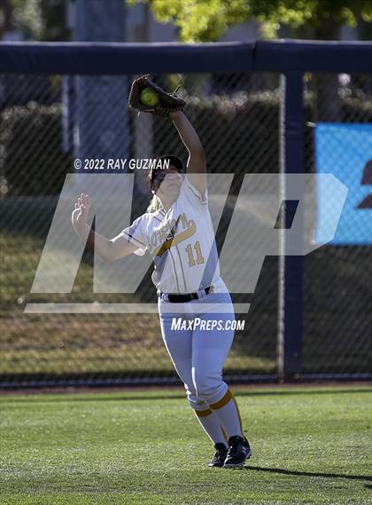 Thumbnail 3 in Caruthers vs. Boron (CIF CS Division 5 Championships) photogallery.