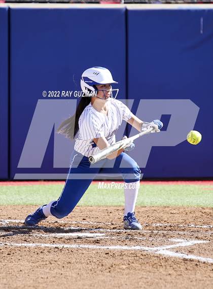 Thumbnail 3 in Caruthers vs. Boron (CIF CS Division 5 Championships) photogallery.