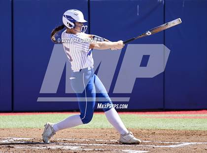 Thumbnail 1 in Caruthers vs. Boron (CIF CS Division 5 Championships) photogallery.