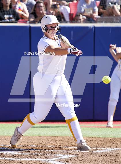 Thumbnail 3 in Caruthers vs. Boron (CIF CS Division 5 Championships) photogallery.
