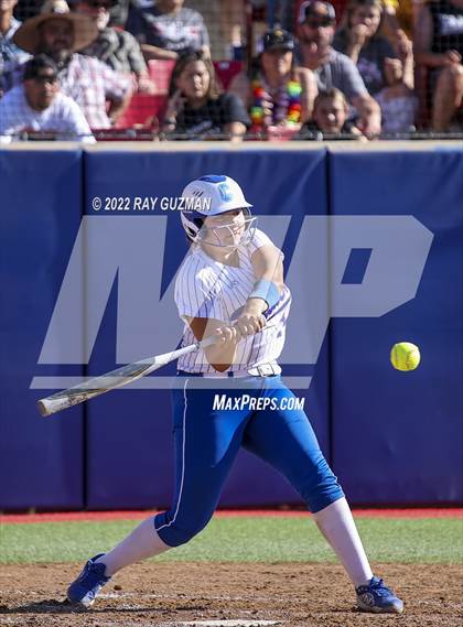 Thumbnail 3 in Caruthers vs. Boron (CIF CS Division 5 Championships) photogallery.