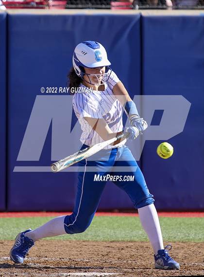 Thumbnail 2 in Caruthers vs. Boron (CIF CS Division 5 Championships) photogallery.