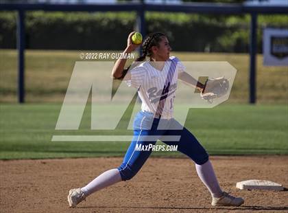 Thumbnail 2 in Caruthers vs. Boron (CIF CS Division 5 Championships) photogallery.